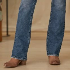 Kelly Classic Bootcut Jeans -Sundance Sales 2024 0fa0ad2e fadd 442a b58b c392141f8a35