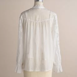 Broderie Top, Petite -Sundance Sales 2024 196c2881 b854 4895 a679 f684f94cc536