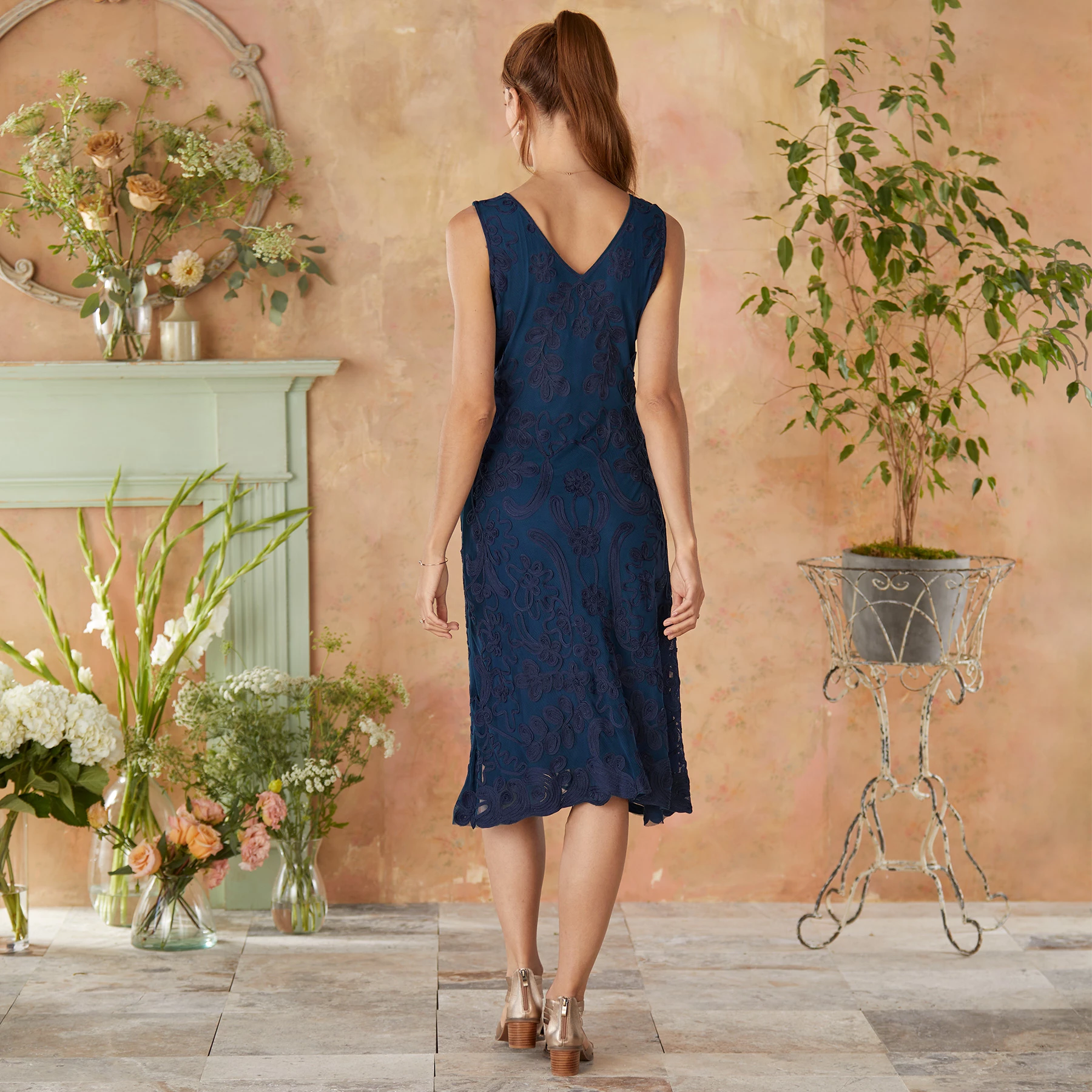 Cameo Dress - Petites 6 Cameo Dress - Petites - Image 4