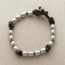 KNOT AND BEAD BRACELET