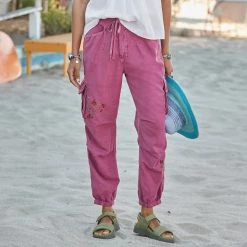 Hansa Blooms Joggers - Petites -Sundance Sales 2024 79f9078e 0e34 4376 8dc8 86334741db28