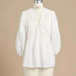 Lyrical Top, Petite -Sundance Sales 2024 9a2b24fc 33b3 4dc7 8f9d a87e832386c6