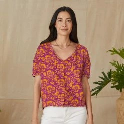 Vienna Tee, Petite -Sundance Sales 2024 d31fb153 553b 4a71 a0d3 534b1a8df91b