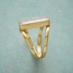 Captured Light Ring -Sundance Sales 2024 fb90617d 3c46 44d5 87b5 c9c964e3afbd